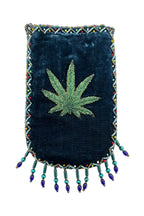 Marijuana Leaf Pattern Velvet Crossbody Bag VXL0609 - view 11