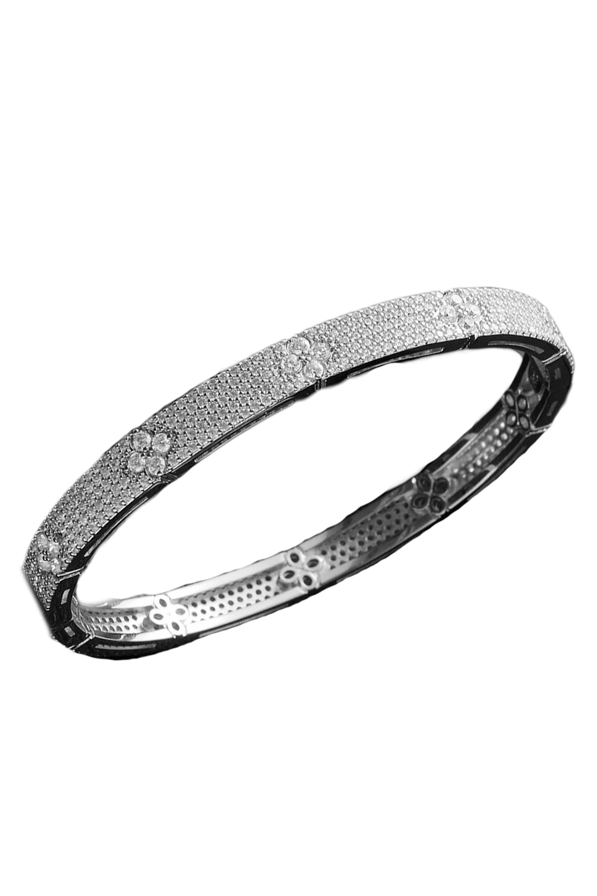 Clover Cubic Zirconia Bracelet B3972