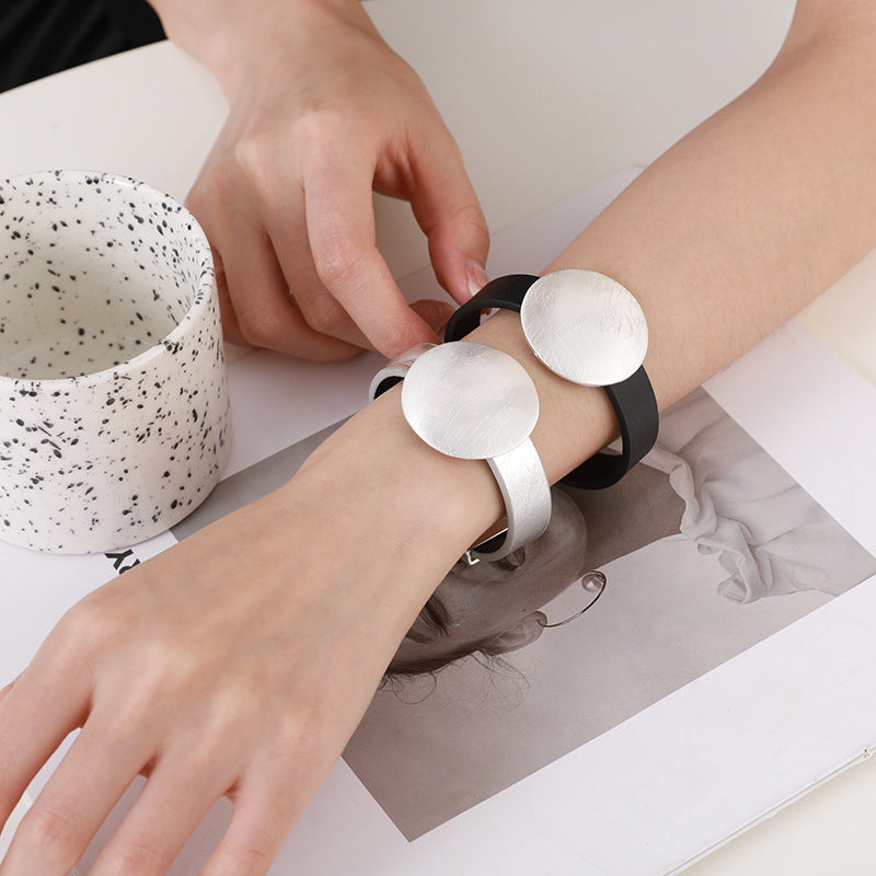Round Pu Leather Magnetic Bracelet B4184