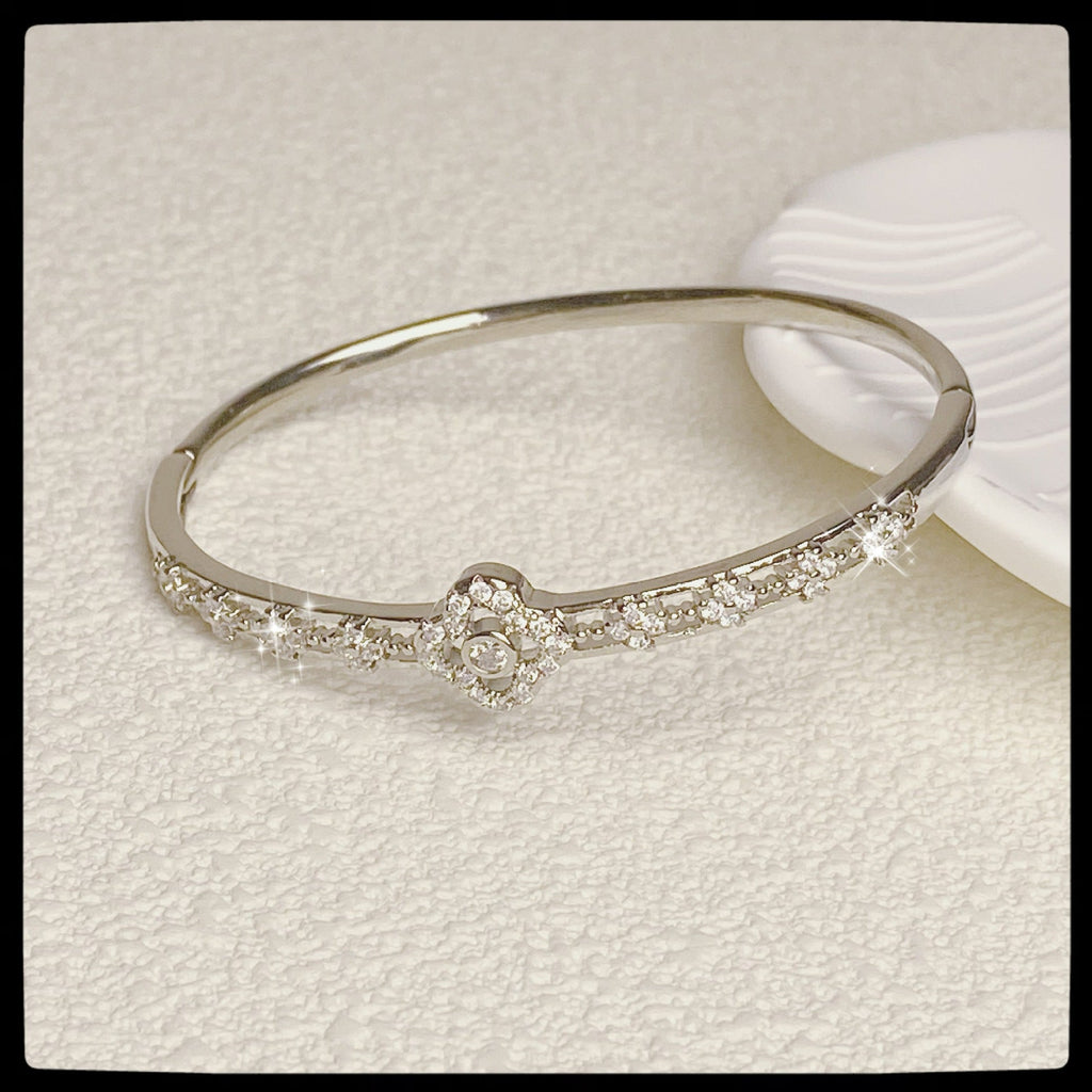 Cubic Zirconia Stone Bracelet B4268