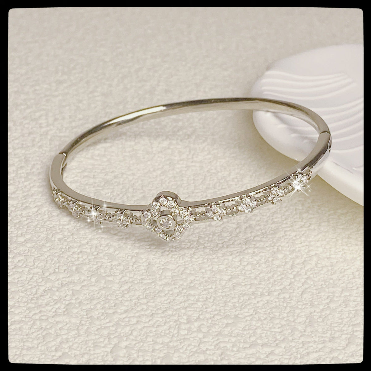 Cubic Zirconia Stone Bracelet B4268