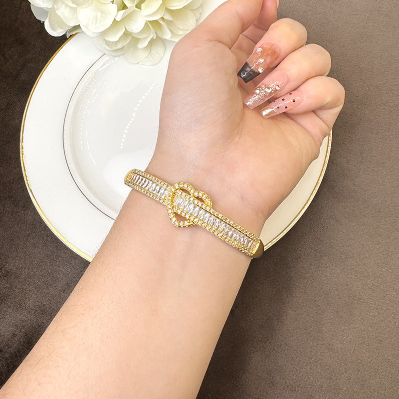 Cubic Zirconia Heart Bracelet B4269