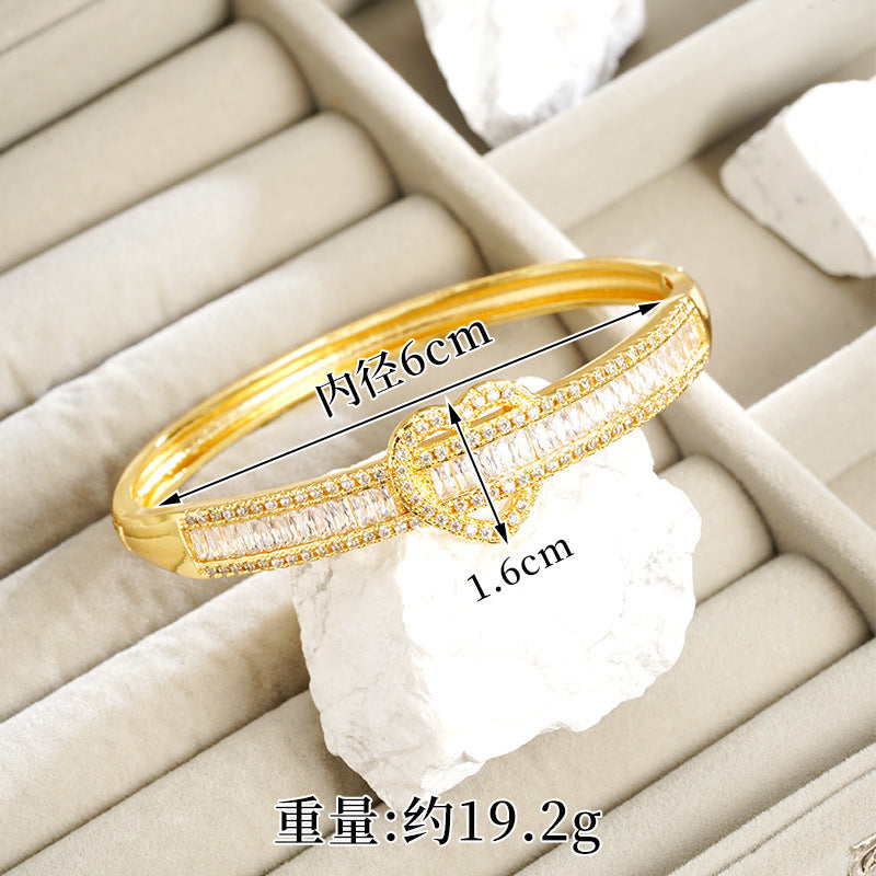 Cubic Zirconia Heart Bracelet B4269