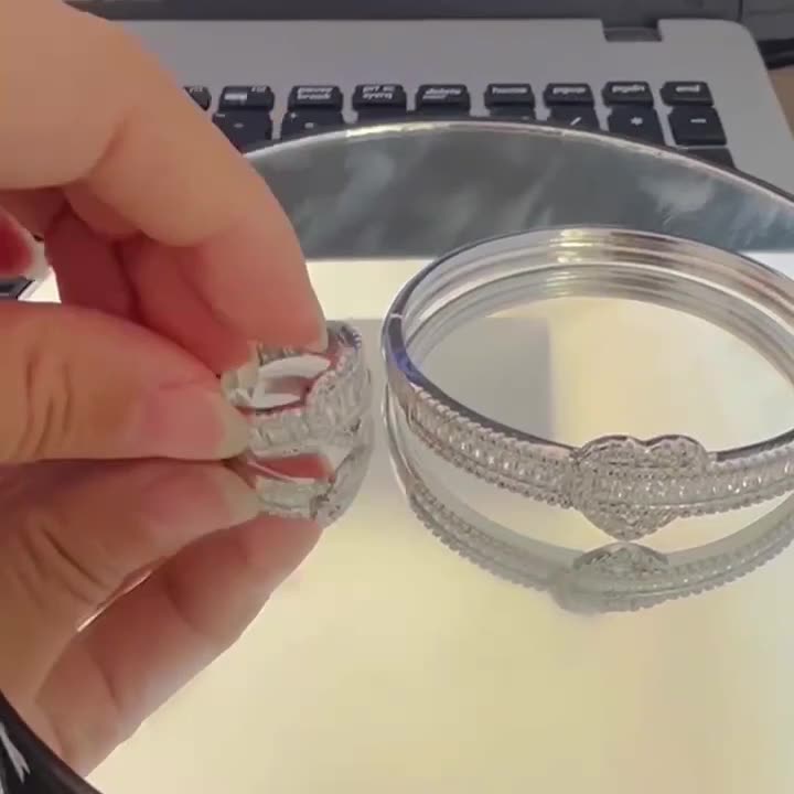 Cubic Zirconia Heart Bracelet B4269
