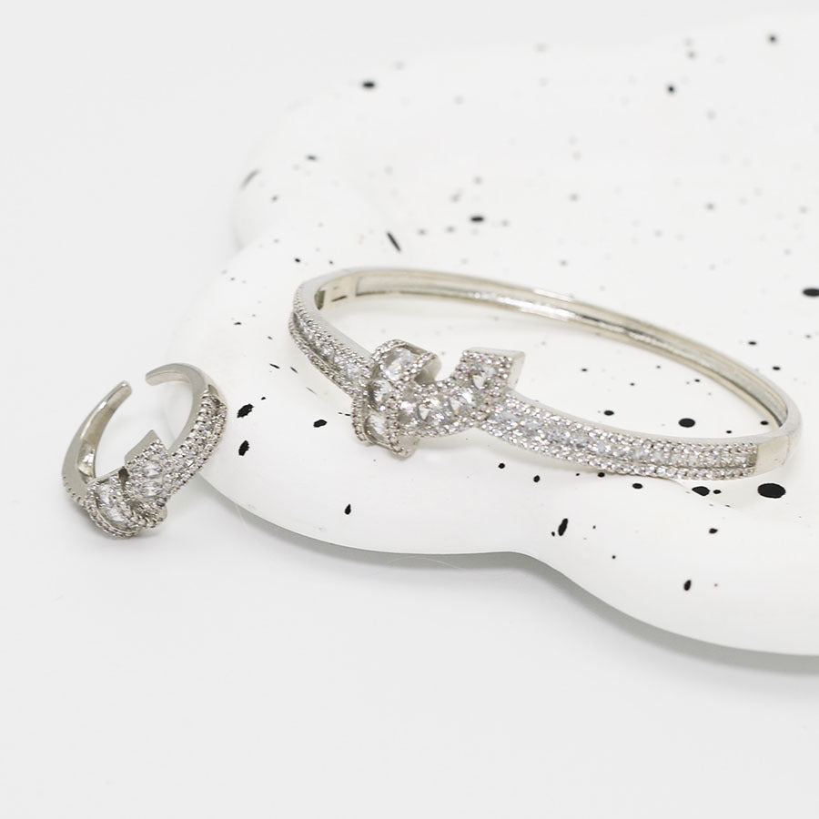 Cubic Zirconia Bracelet B4272
