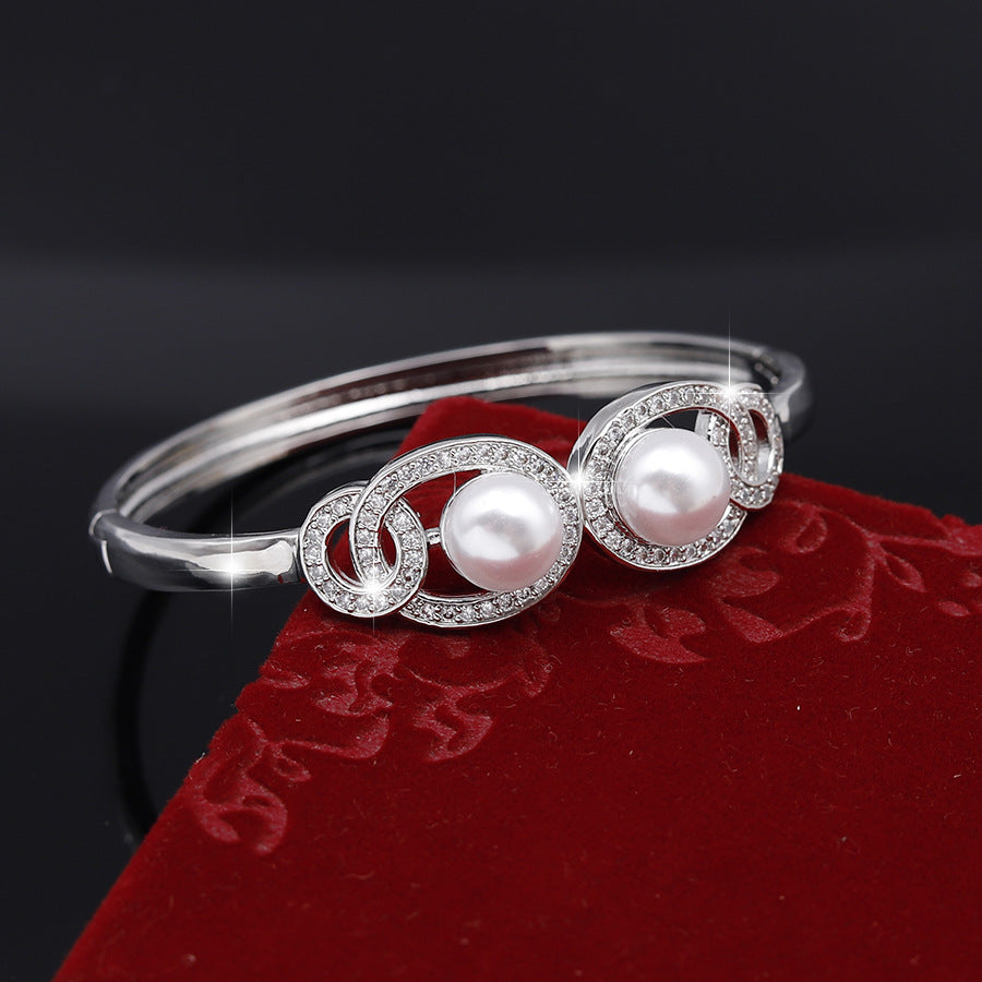 Cubic Zirconia Pearl Bracelet B4277