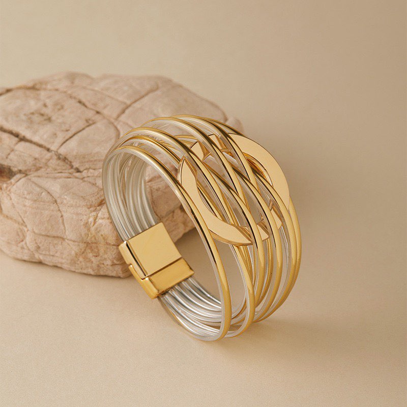 Circle Leatherette Magnetic Bracelet B4295