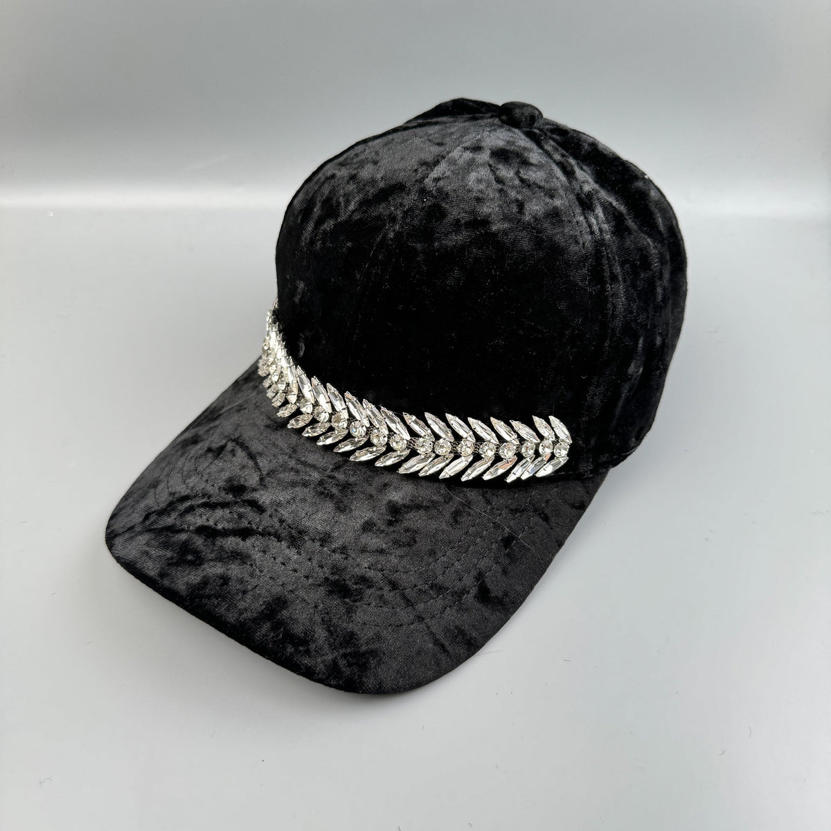 Velvet Fabric Geometry Rhinestone Chains Cap Hat C0847