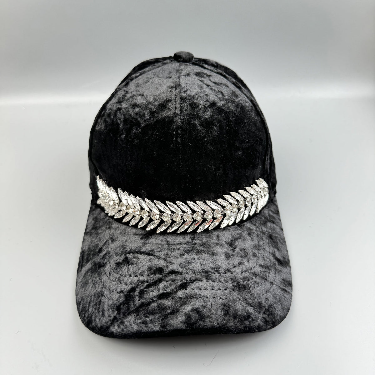 Velvet Fabric Geometry Rhinestone Chains Cap Hat C0847