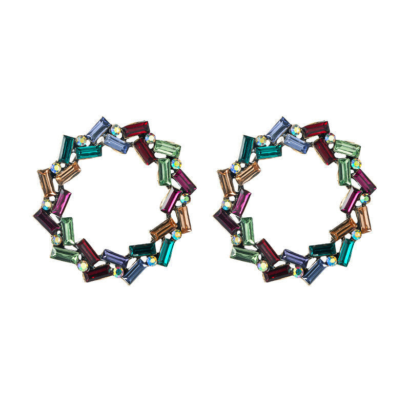 Hollow Geometric Round Stud Earrings E4979