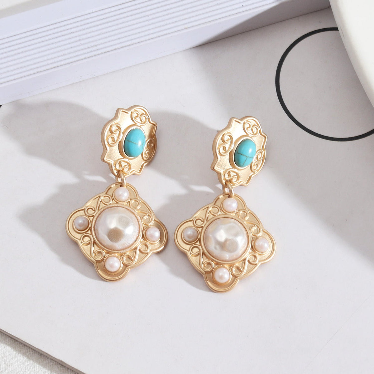 Baroque Pearl Earrings E5058