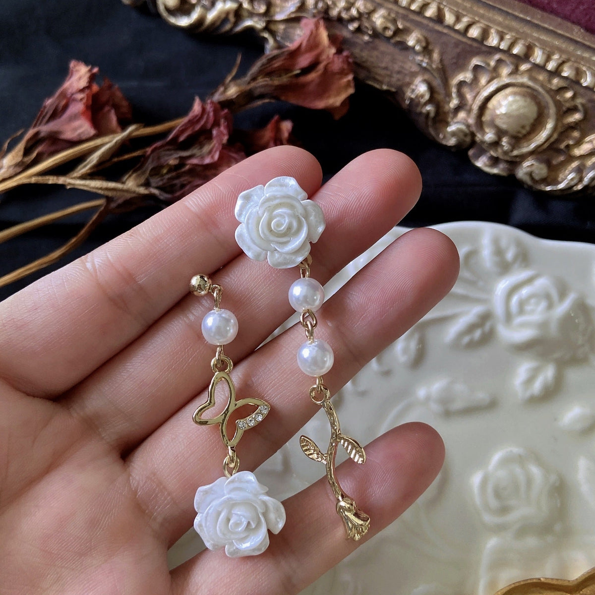 Rose Buttery Chain Clip On Earrings E5203