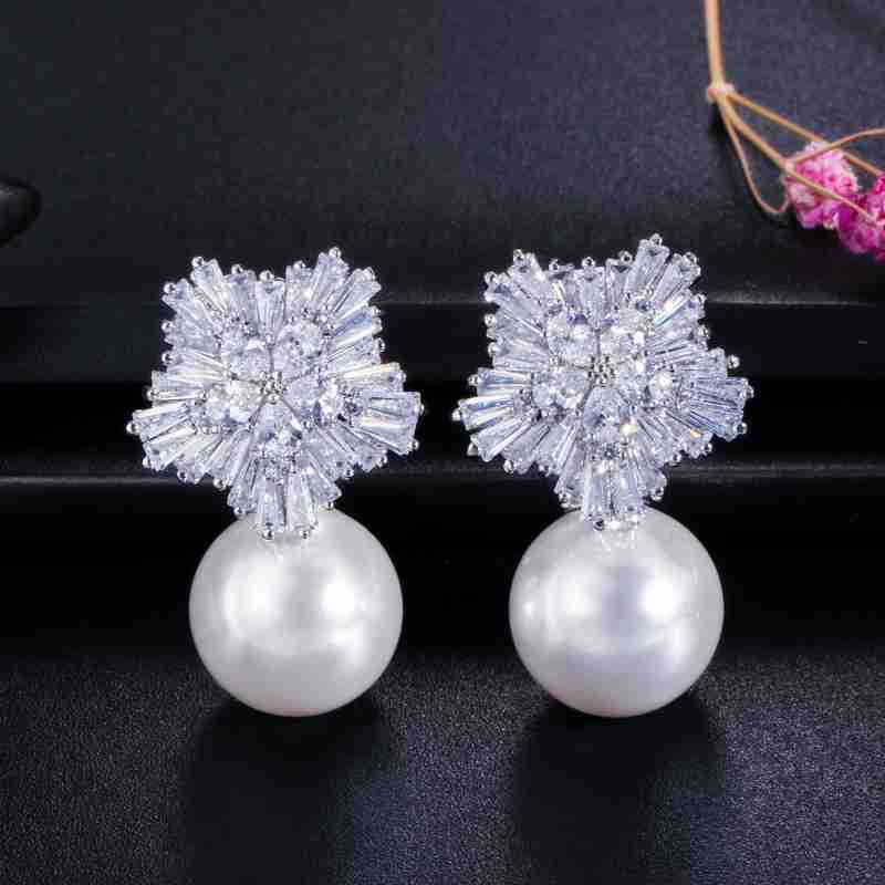 Snowflake Cubic Zirconia Pearl Earrings E6104