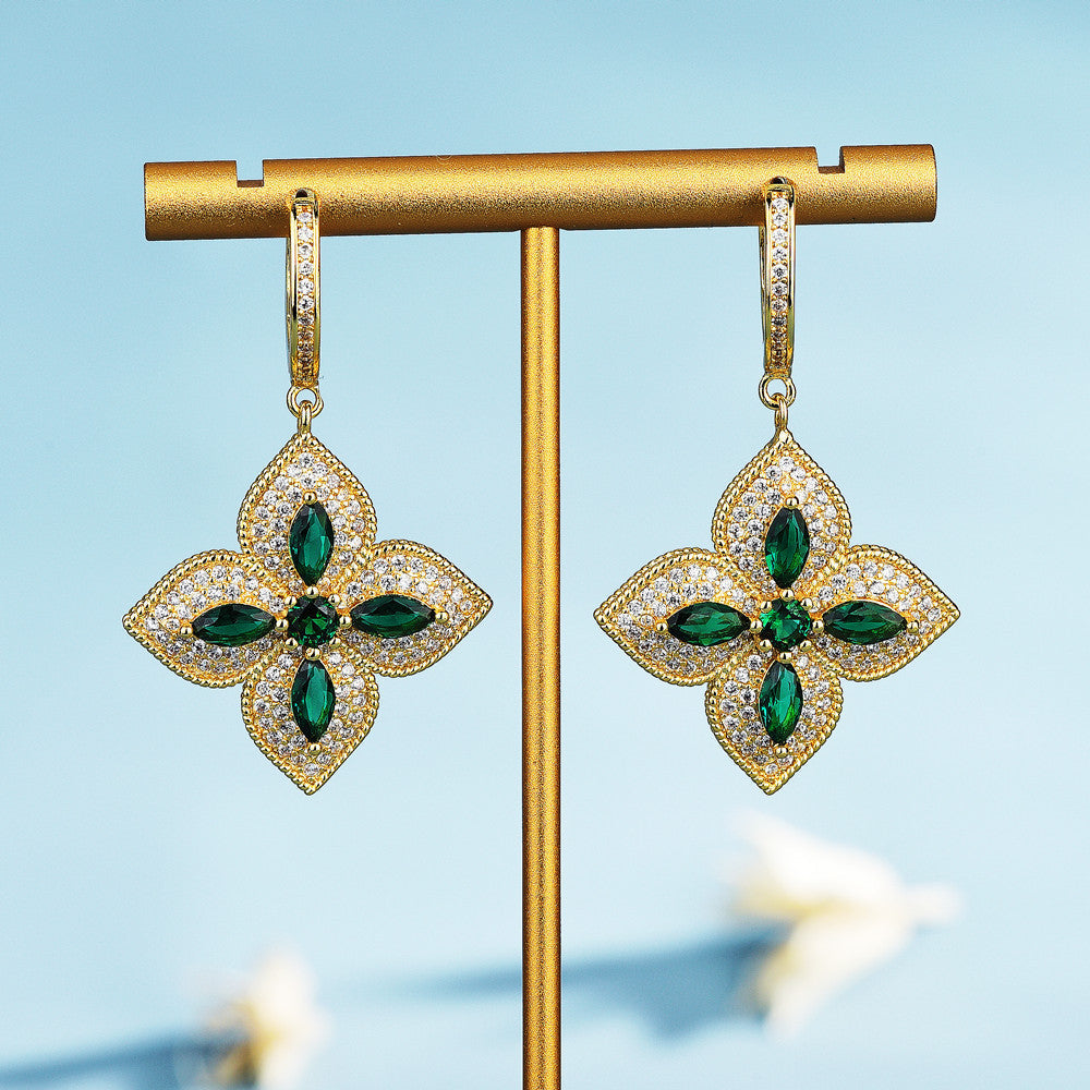 Clover Cubic Zirconia Hoop Earrings E6442