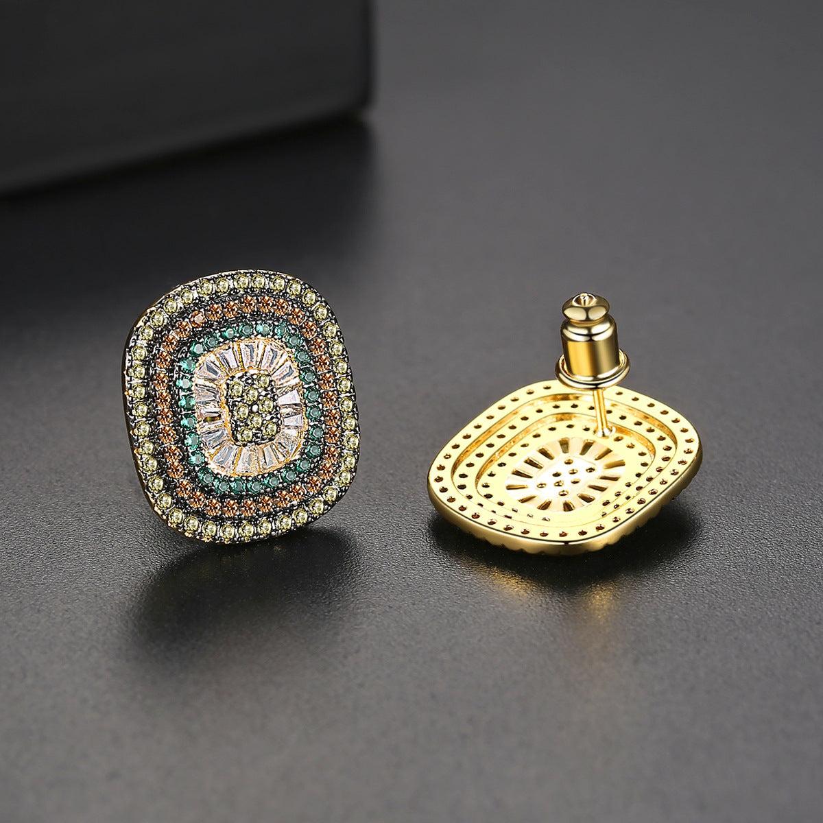 Cubic Zirconia Stud Earrings E6559