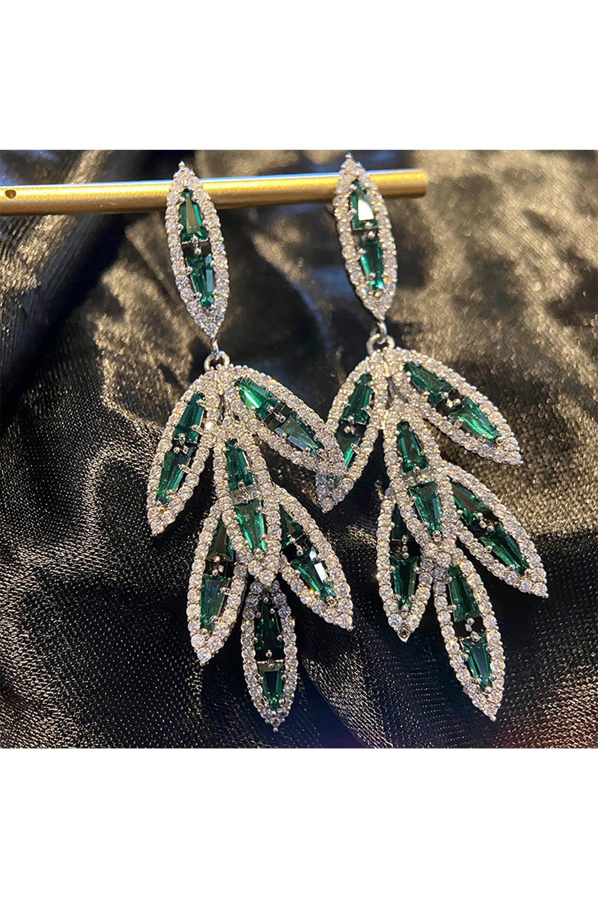 Leaf Cubic Zirconia Earrings E6779