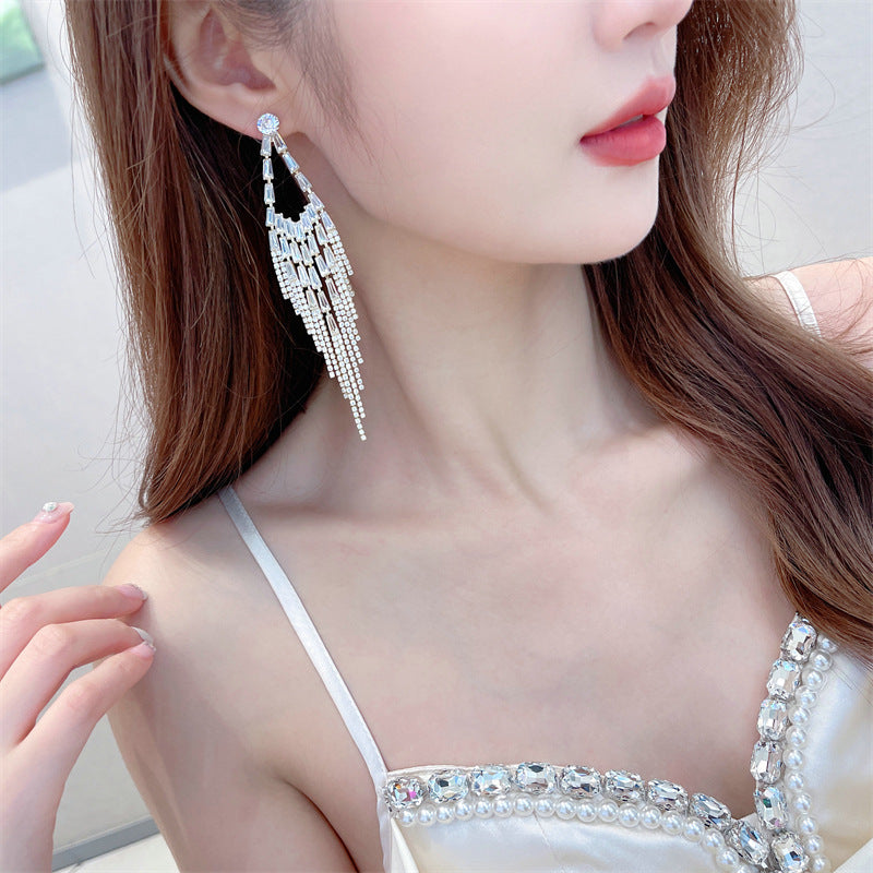 Rhombus Shaped Tassel Cubic Zirconia Earrings E7332