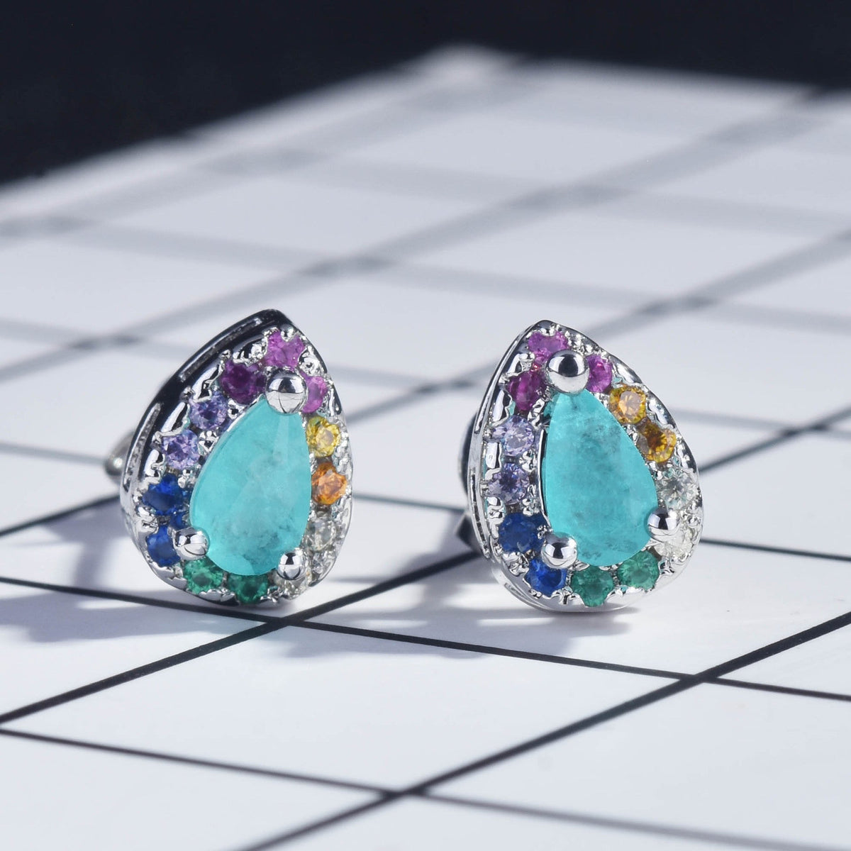 Teardrop Cubic Zirconia Stud Earrings E7364