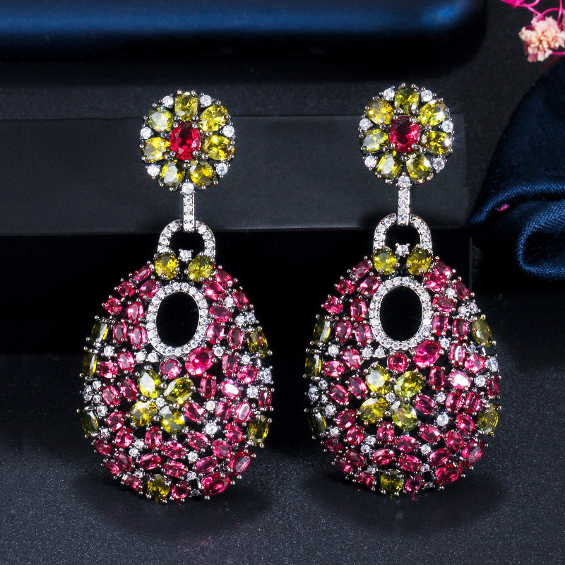 Hollow Teardrop Cubic Zirconia Earrings E7472