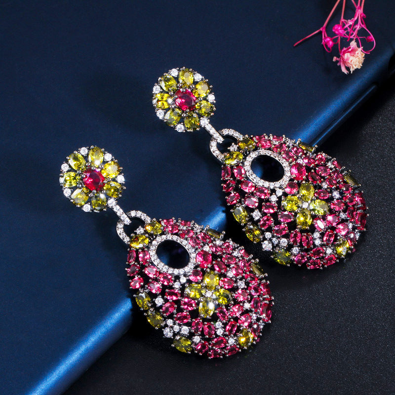 Hollow Teardrop Cubic Zirconia Earrings E7472