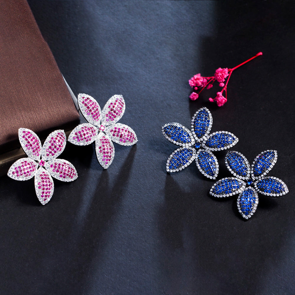 FlowerCubic Zirconia Stud Earrings E7474