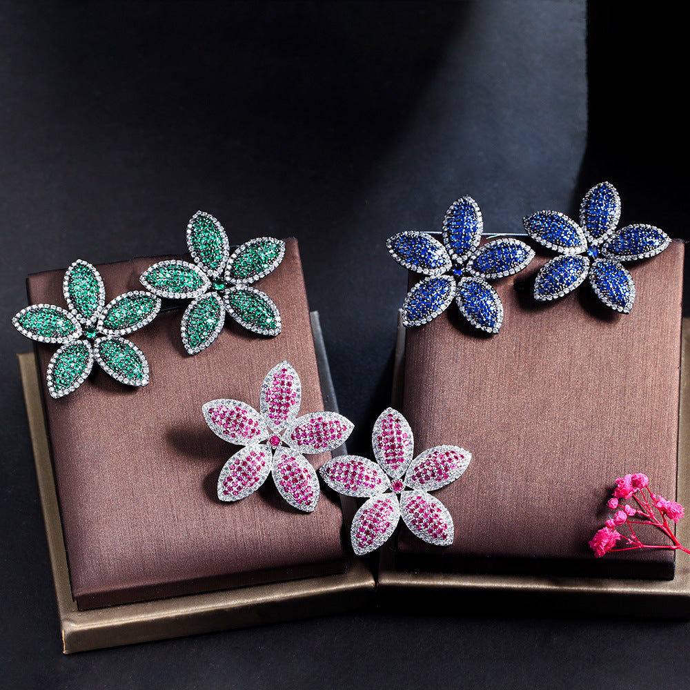 FlowerCubic Zirconia Stud Earrings E7474
