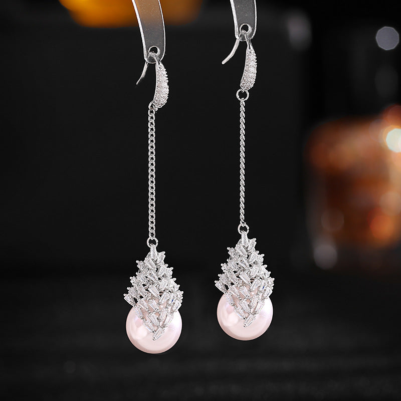 Teardrop Cubic Zirconia Pearl Earrings E7807