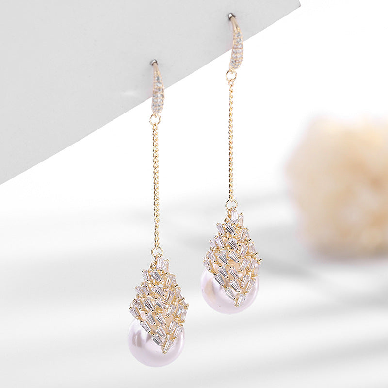 Teardrop Cubic Zirconia Pearl Earrings E7807