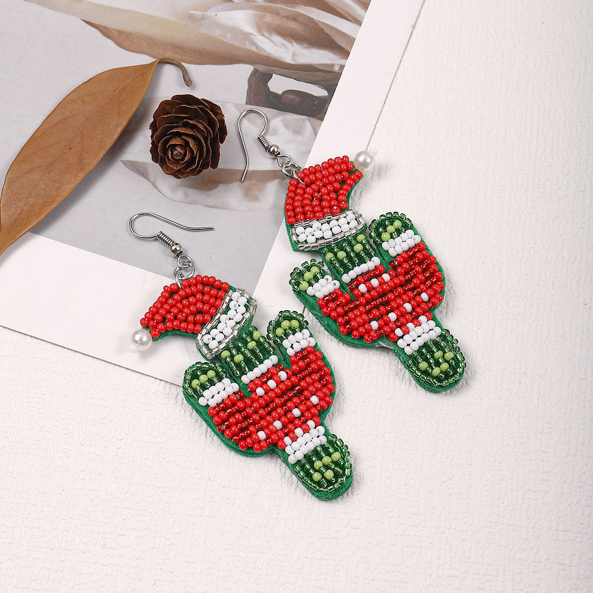 Christmas Cactus Seed Bead Earrings E8276