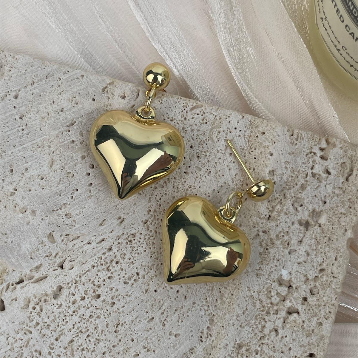 18K Gold Plated Medium Heart Shape Earrings E8705