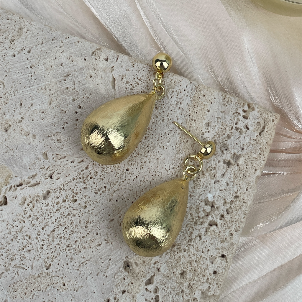18K Gold Plated Frosted Teardrop Shaped Earrings E8741