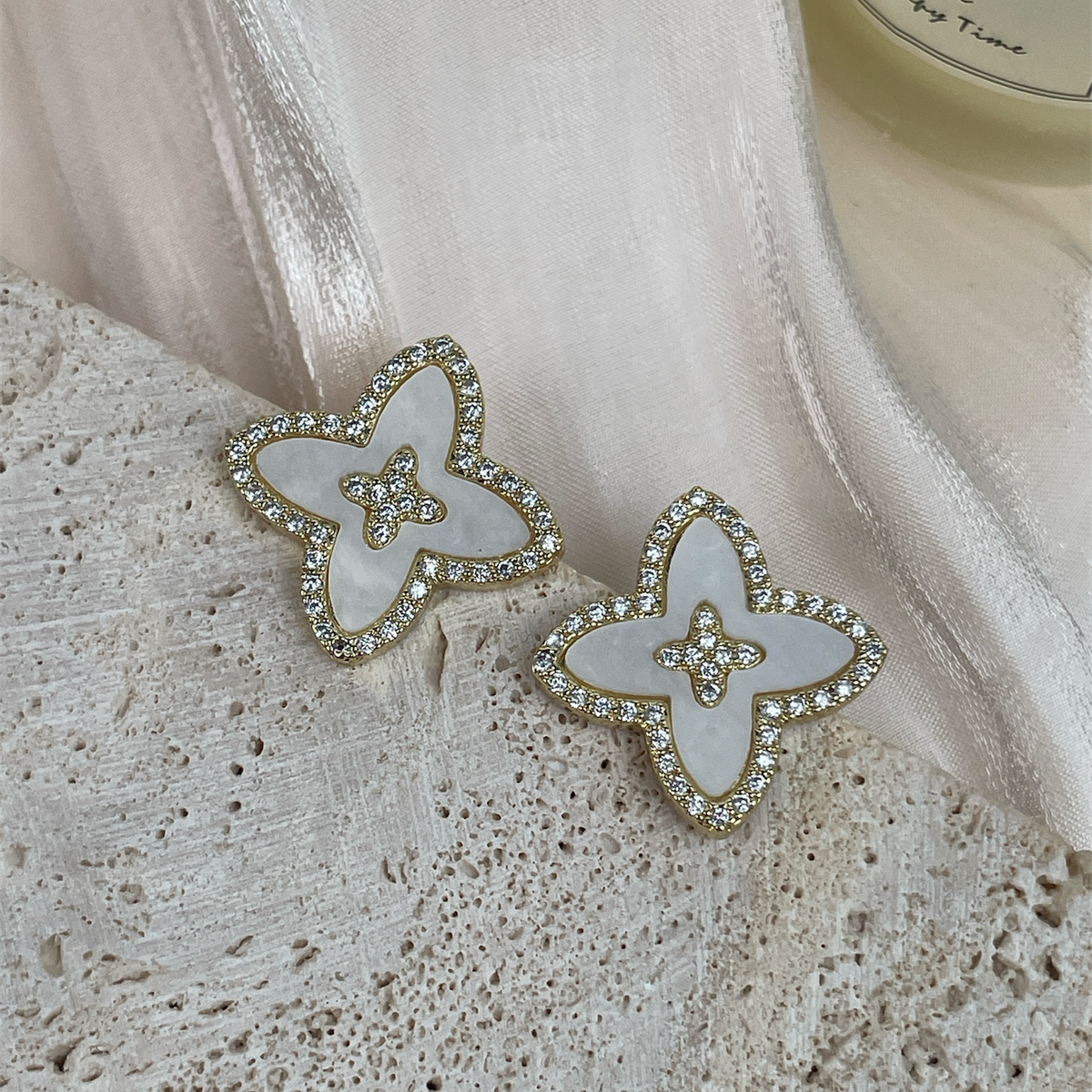 Four Leaf Clover Rhinestone Earrings E8742