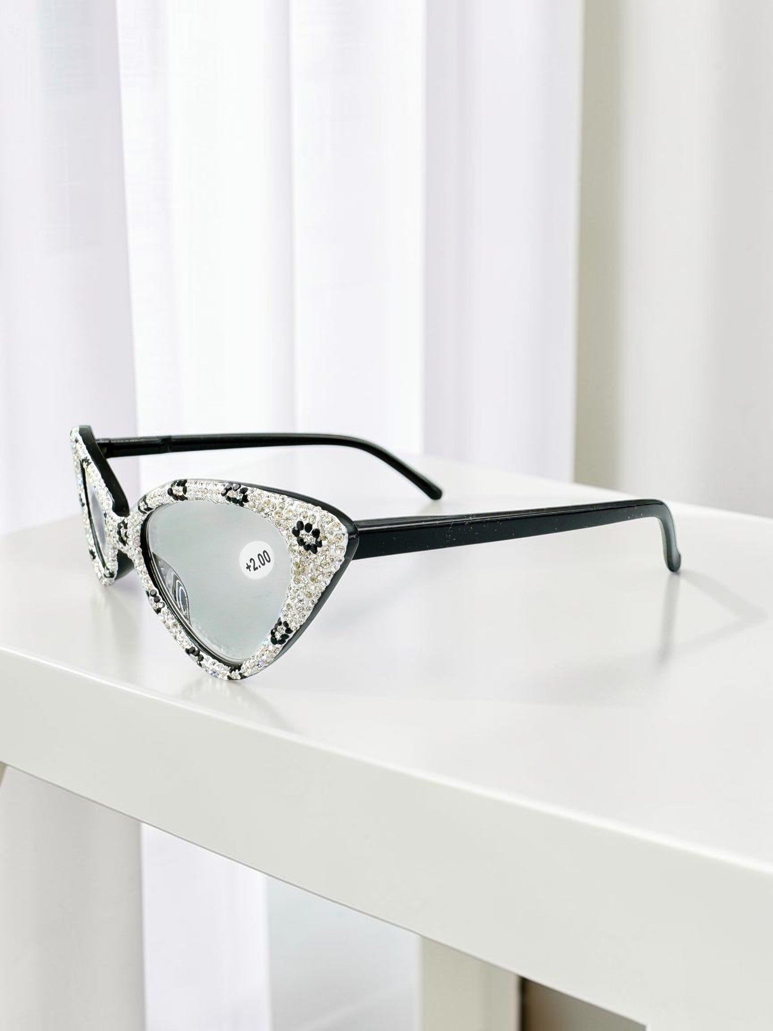 Handmade Rhinestone Cat Eye Reader Glasses G0305-White