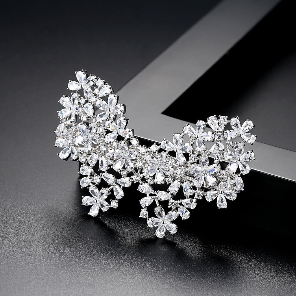 Butterfly Cubic Zirconia Pin L3784