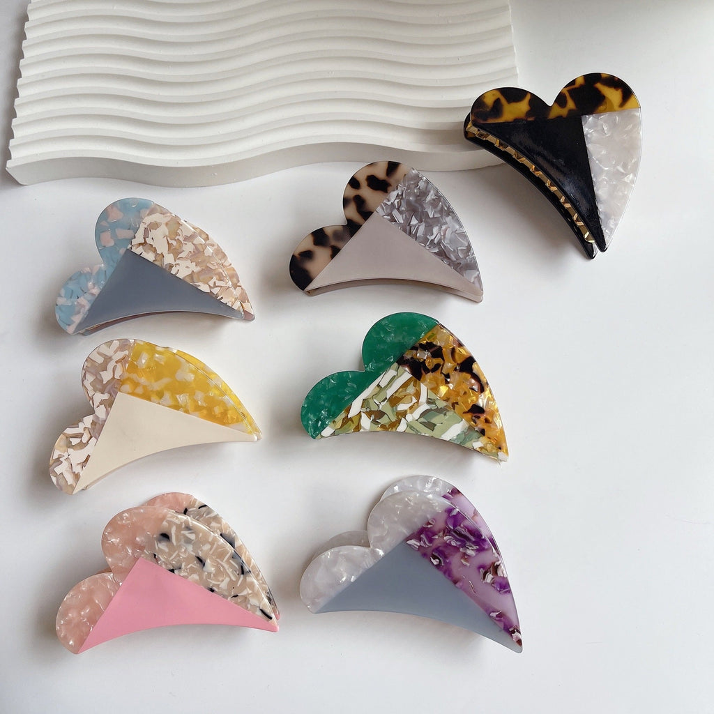 Heart Shaped Acryli Hair Clip L3853