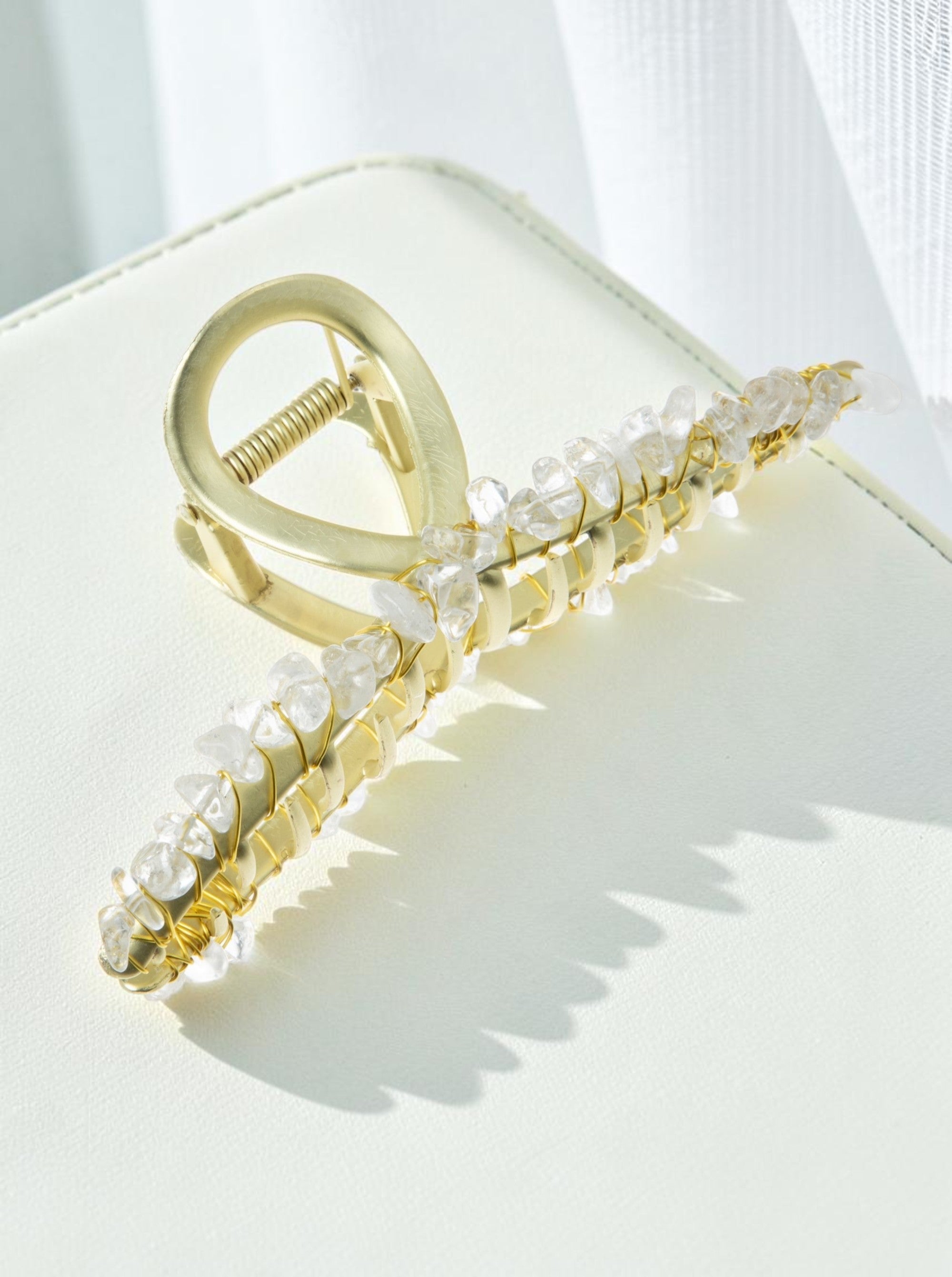 Irregular Natural Stone Cross Hair Clip L4671-GD