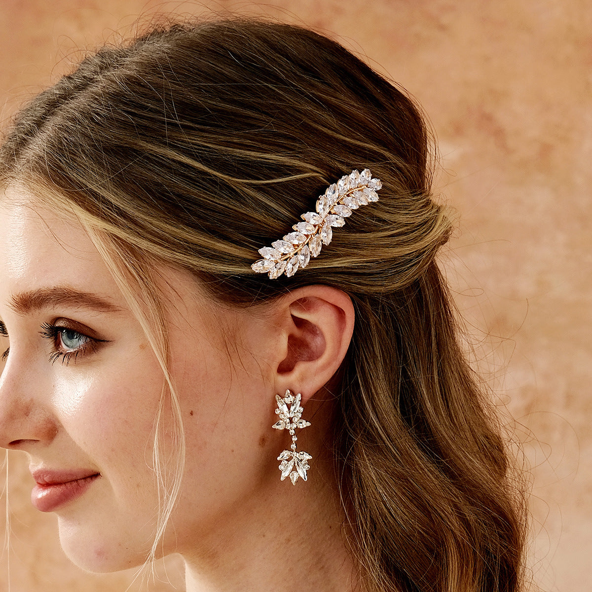 Cubic Zirconia Leaf Hair Clip L4970