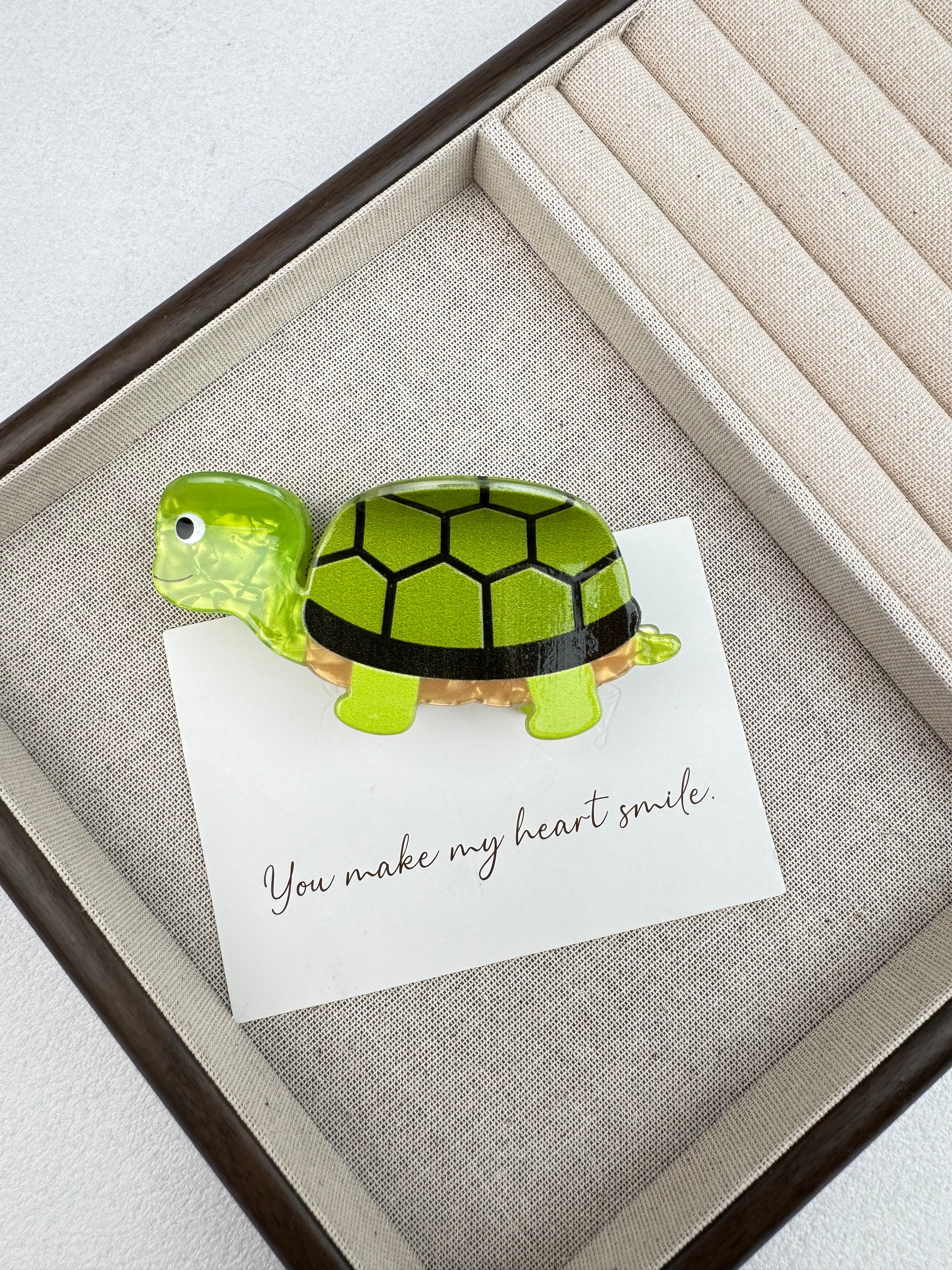 Turtle Acrylic Hair Clip L5134