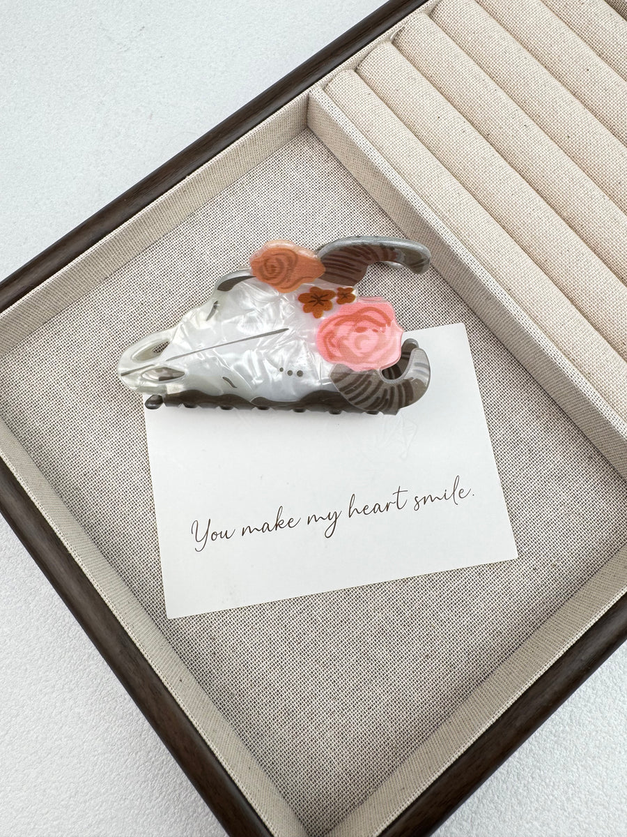 Sheep Acrylic Hair Clip L5155