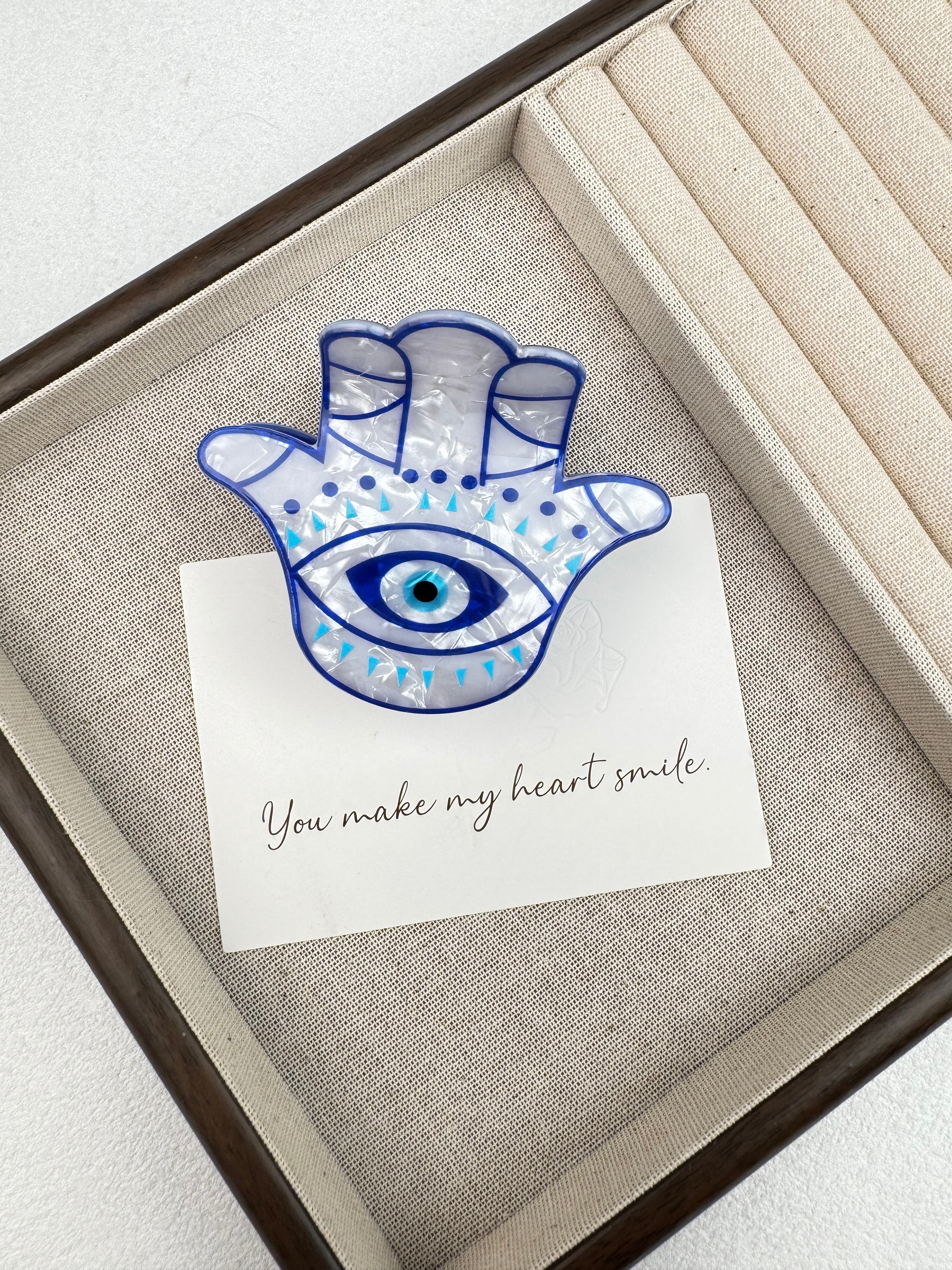 Eye Acrylic Hair Clip L5177