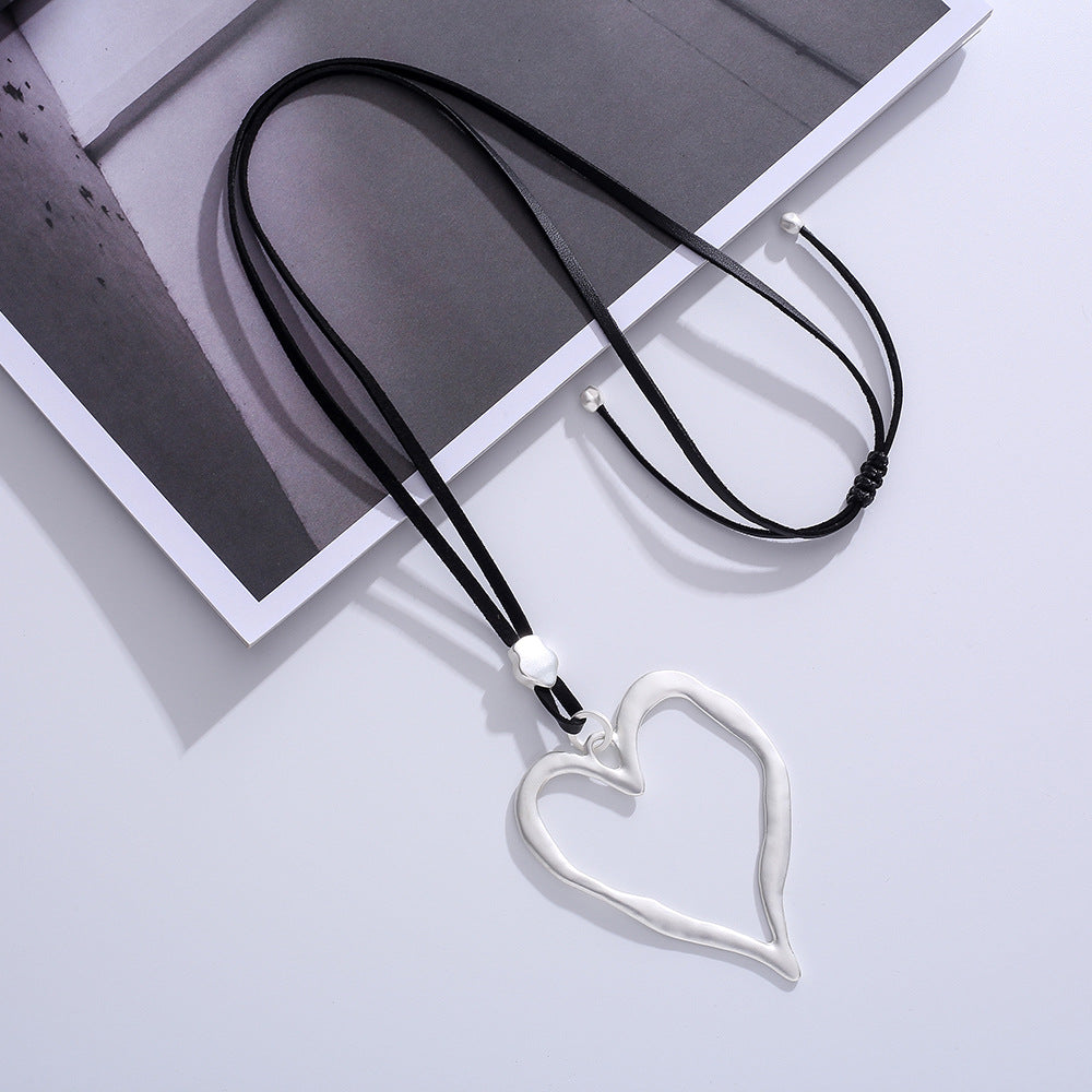 Hollow Heart Shaped Necklace N3271
