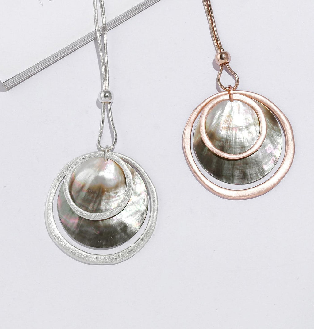 Mother Of Pearl Circle Necklace N4124