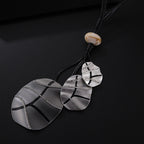 Geometric Leaf Pendant Metal Necklace N5381