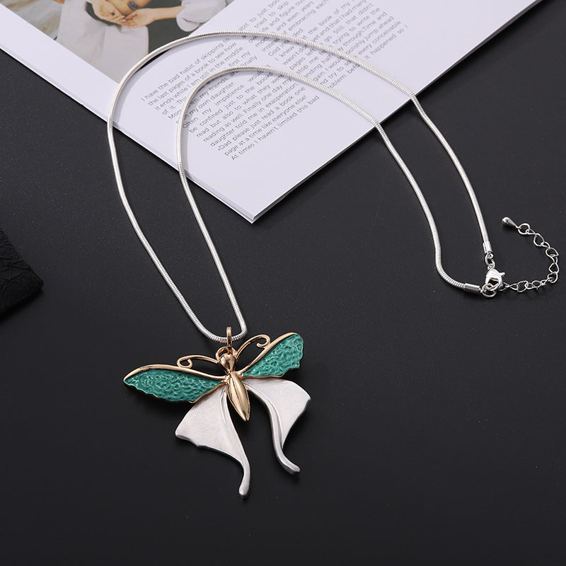 Butterfly Alloy Pendant Necklace N5472