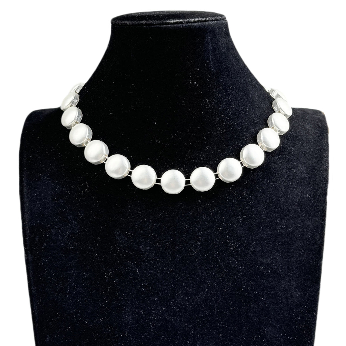 Coin-Shaped Alloy Choker Necklace N5526
