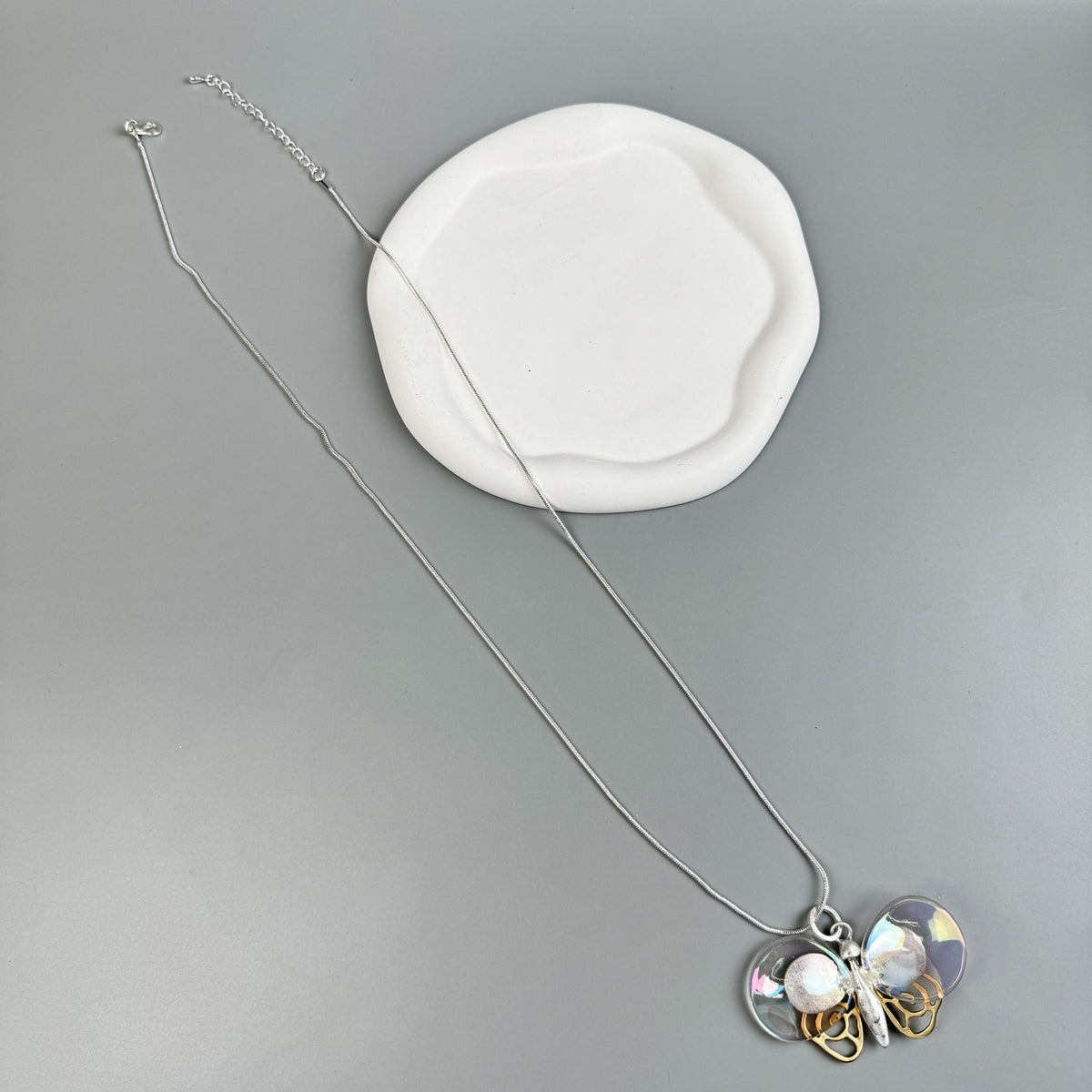 Butterfly Pendant Long Chain Metal Necklace N5527