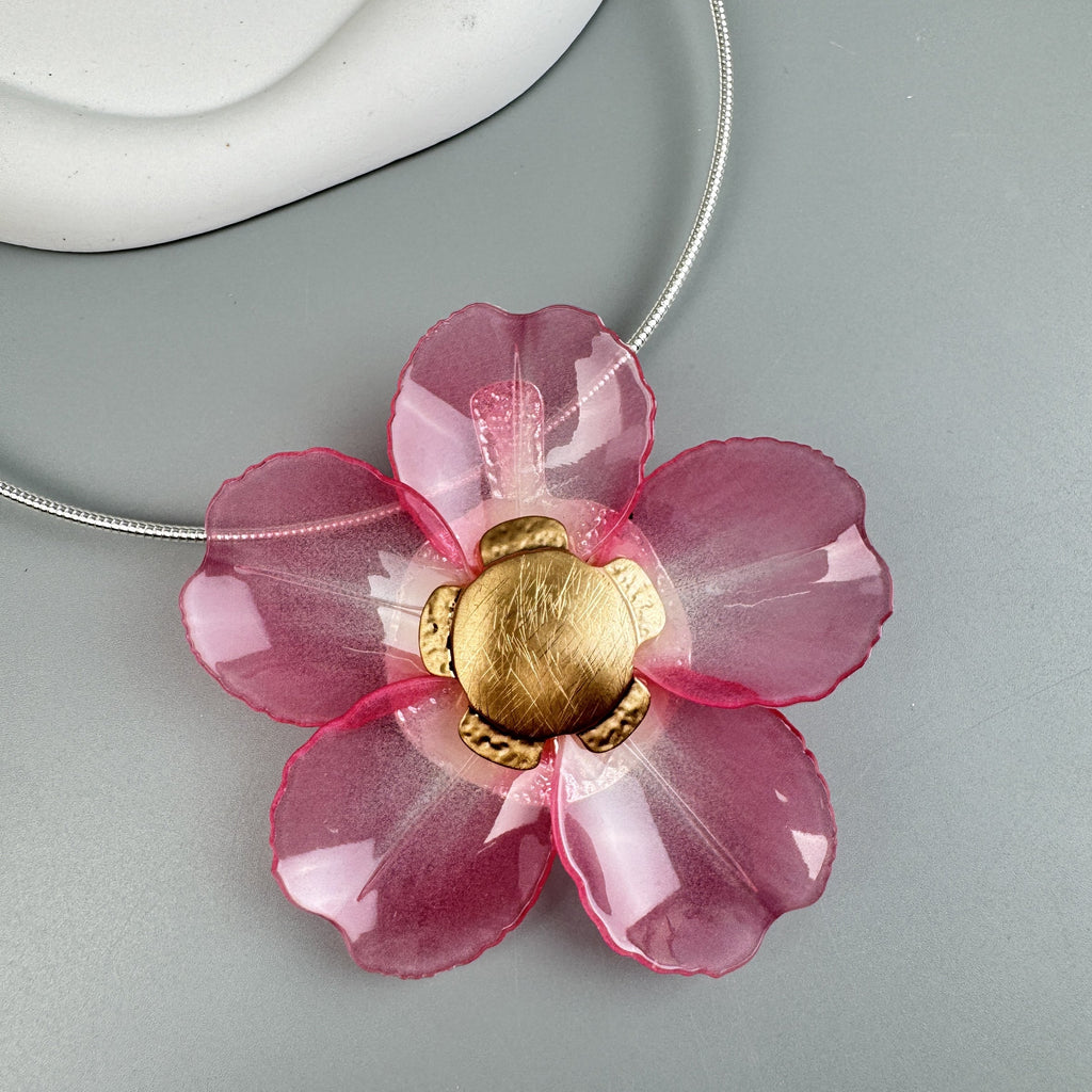 Flower Pendant Simple Choker Necklace N5532