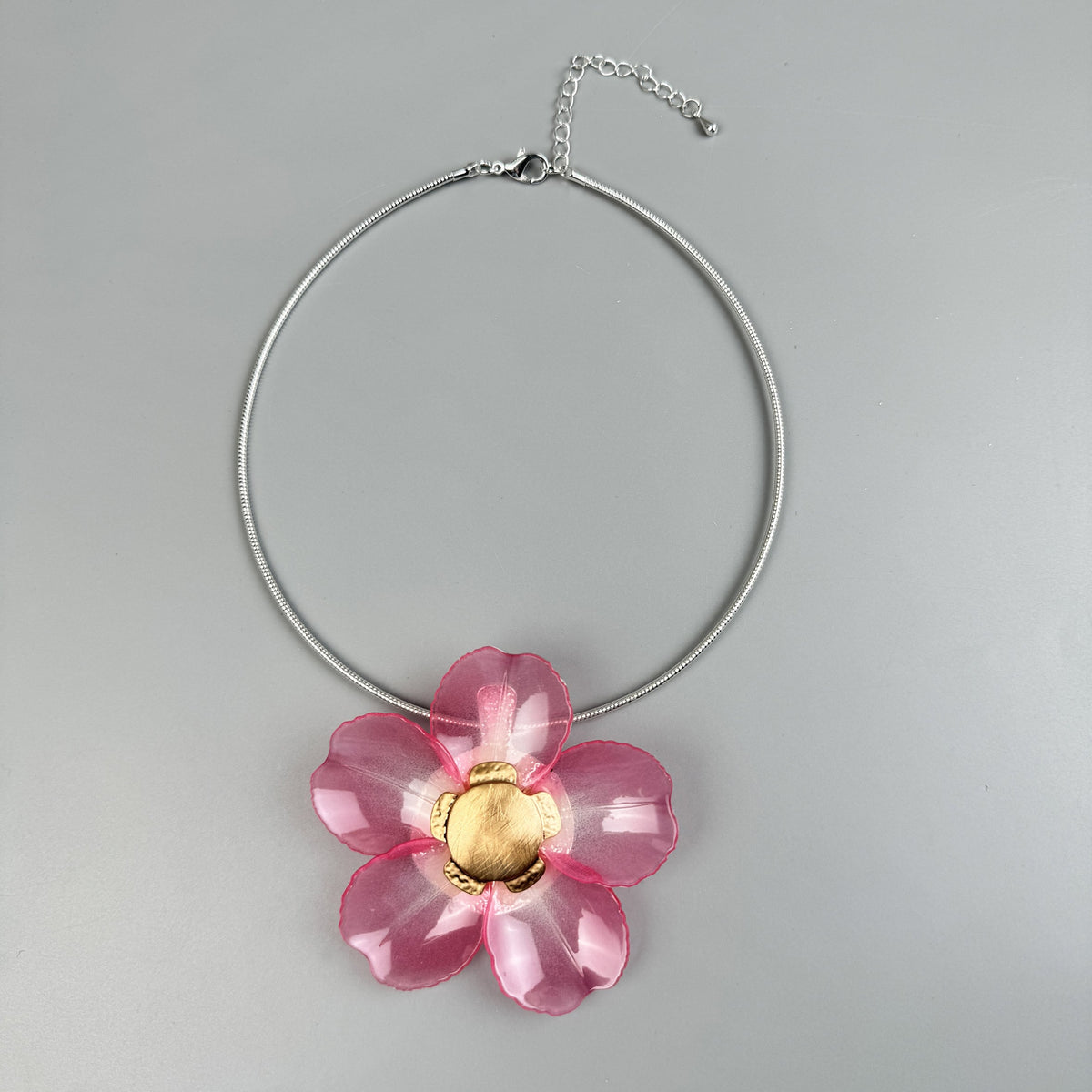 Flower Pendant Simple Choker Necklace N5532
