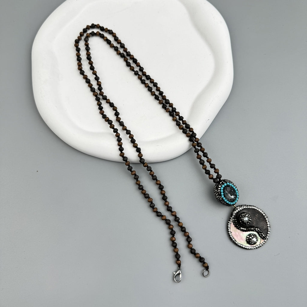 Handmade Shell Bead Pendant Necklace N5541