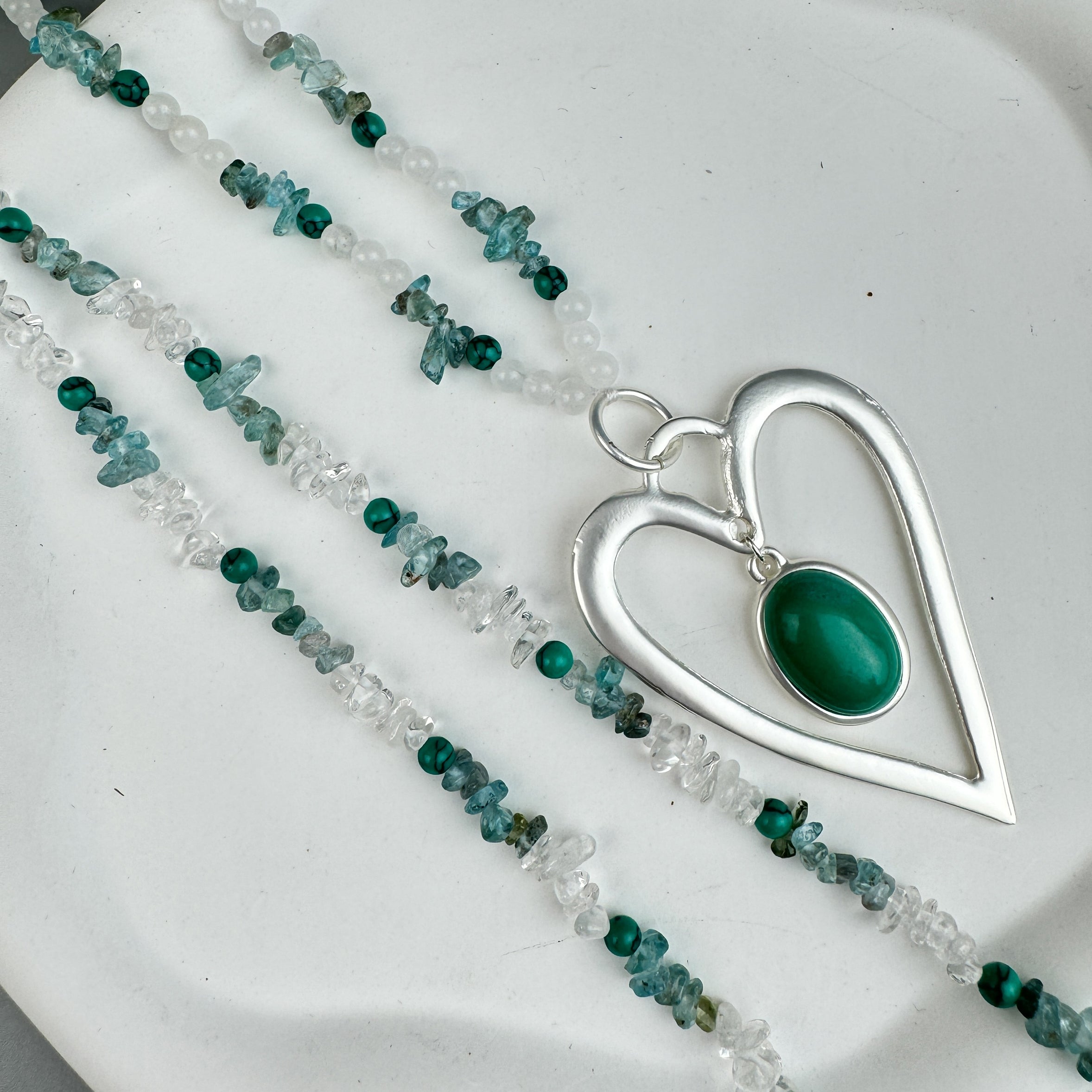 Heart Pendant Blue Apatite Metal Necklace N5550